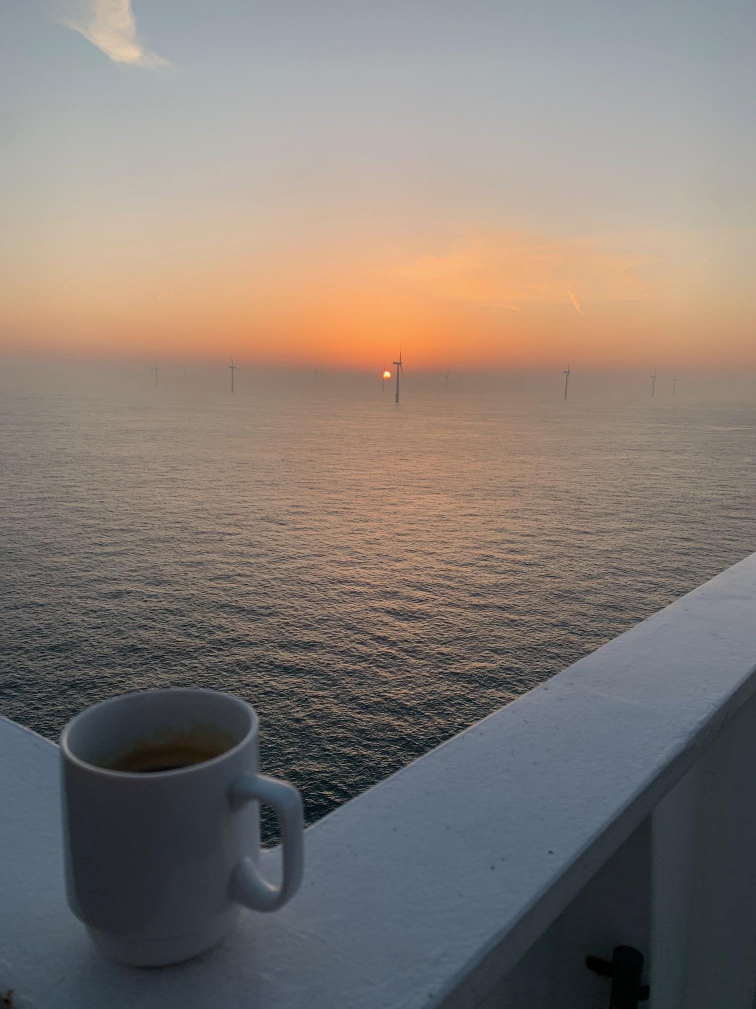 Morgenkaffe på London Array OWF.jpeg